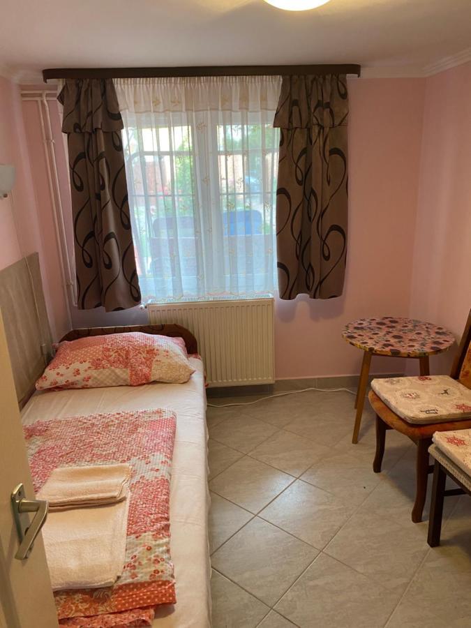 Sweet Home Apartman Hajduszoboszlo Exterior photo